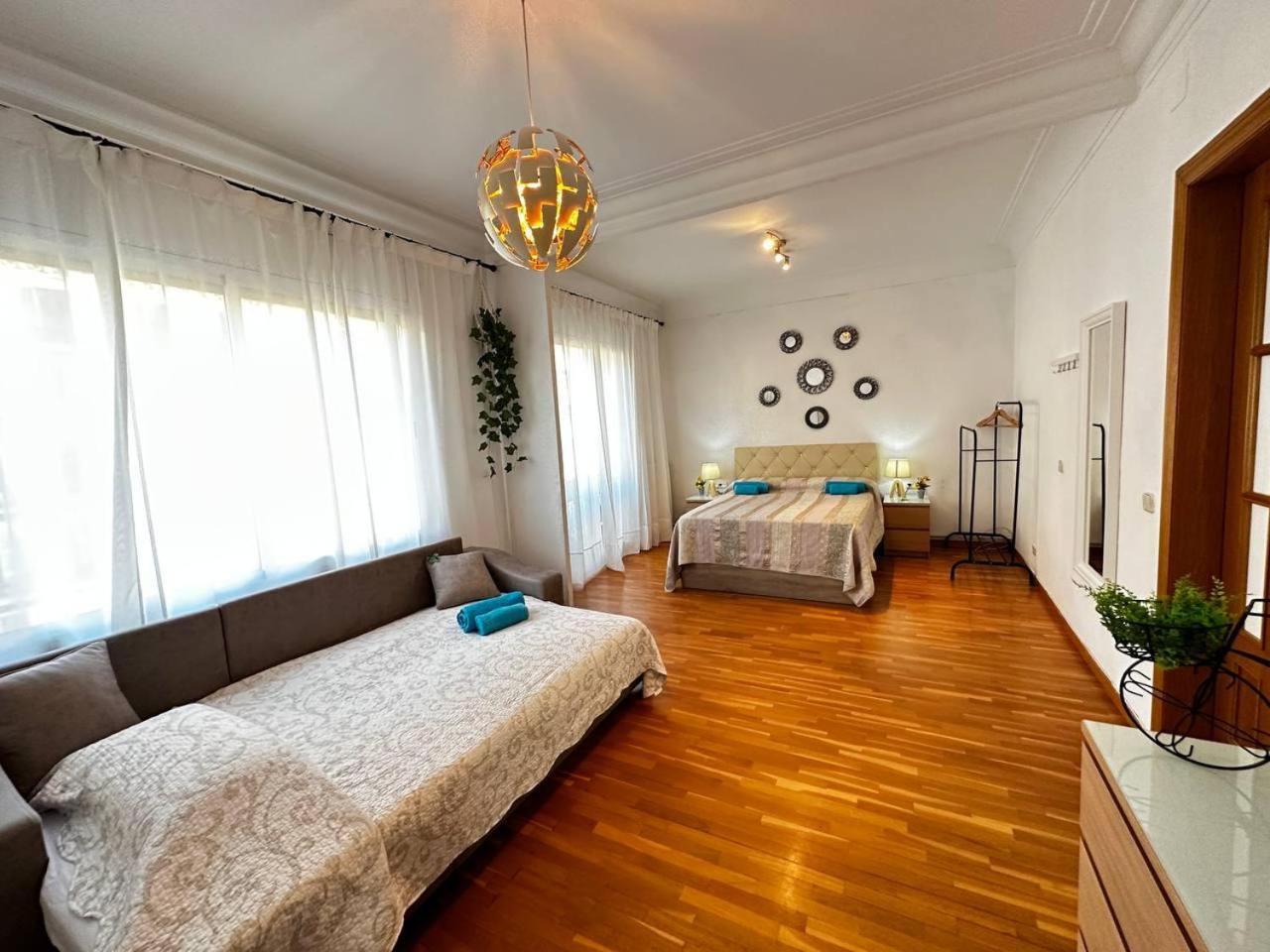 Habitaciones Acogedoras Barcelona Exterior photo